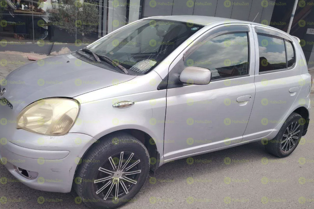 2001 Model-Toyota Vitz