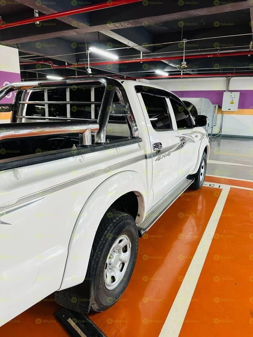 2015 Model-Toyota Hilux Double Cup