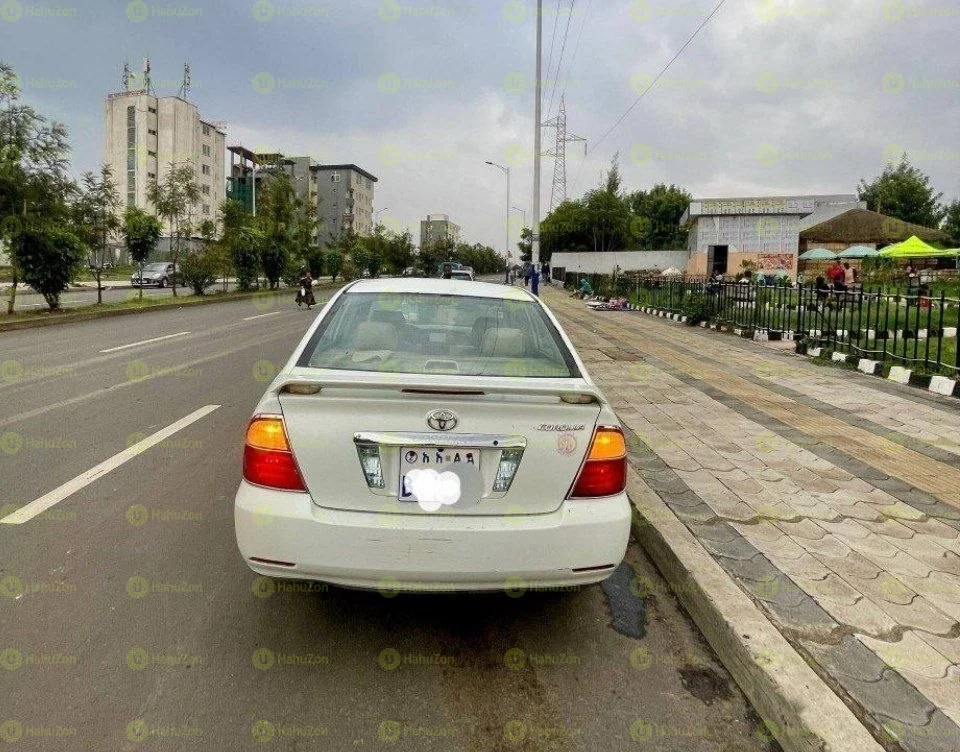 2005 Model-Toyota Corolla
