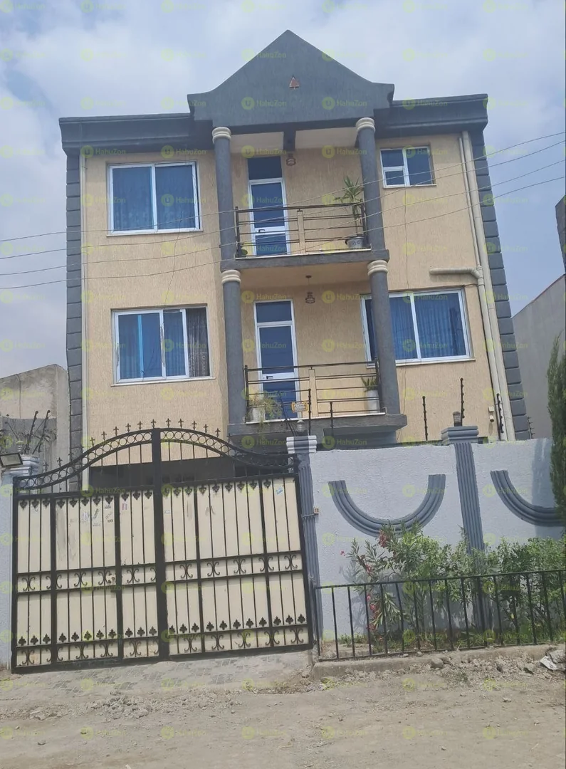 150 ካሬ የሚሸጥ G+2 ቤት በአያት