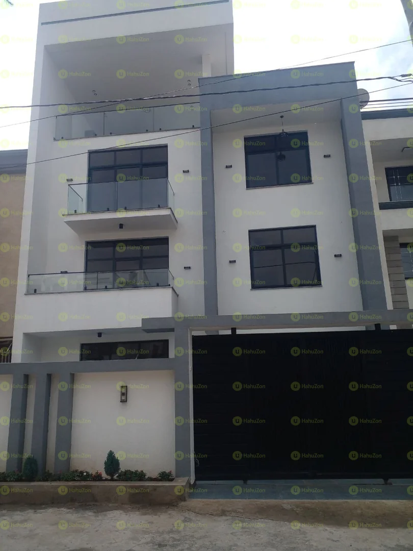 250 ካሬ የሚሸጥ G+3 ቤት በአያት