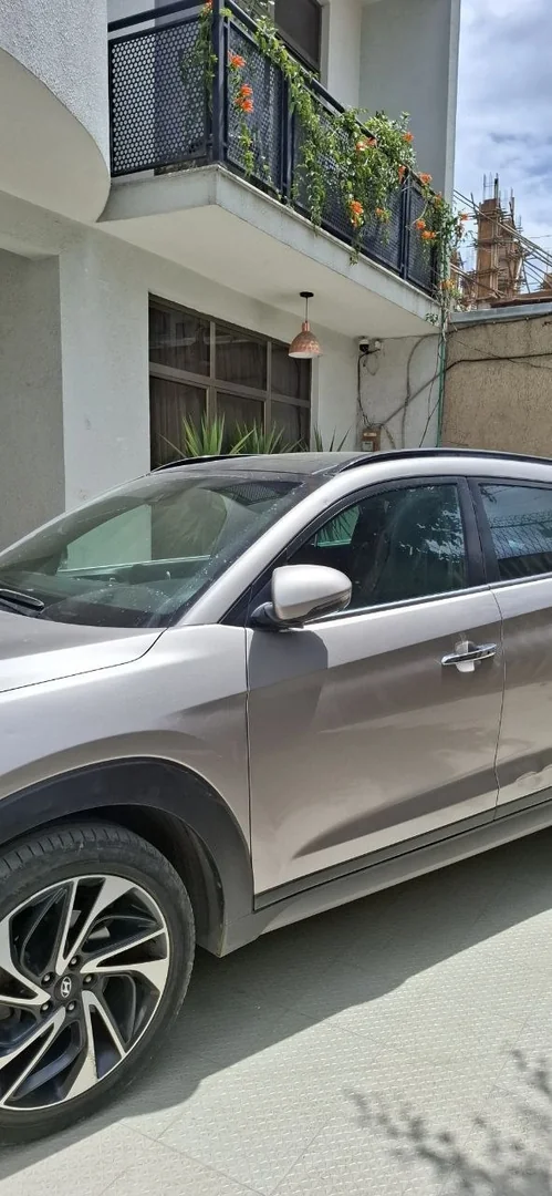 2020 Model-Hyundai Tucson