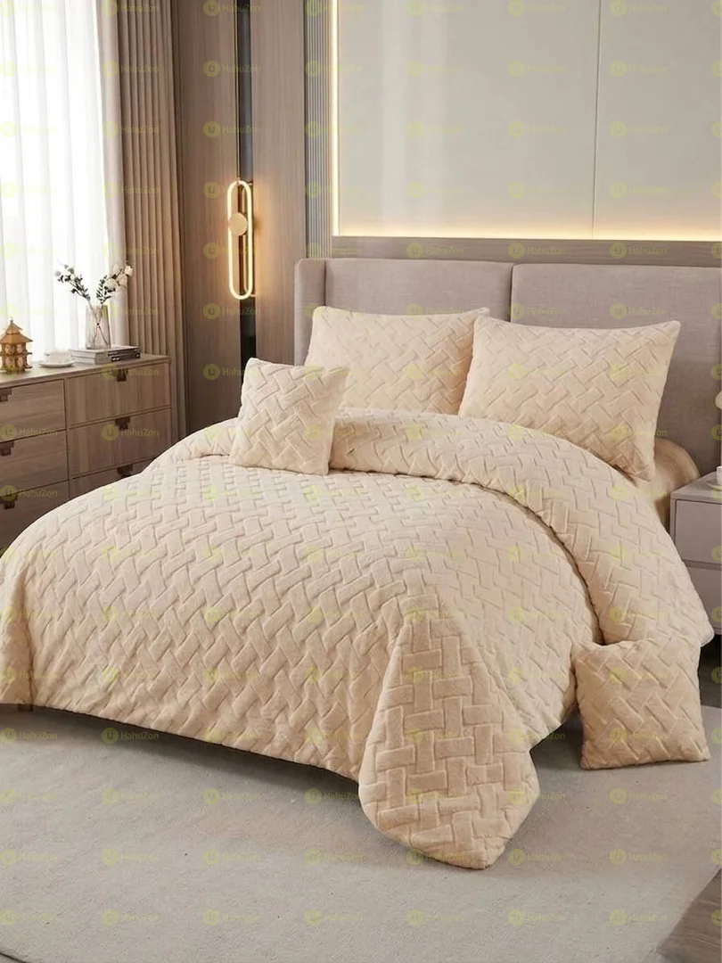 Seven Pcs Comforter Set
