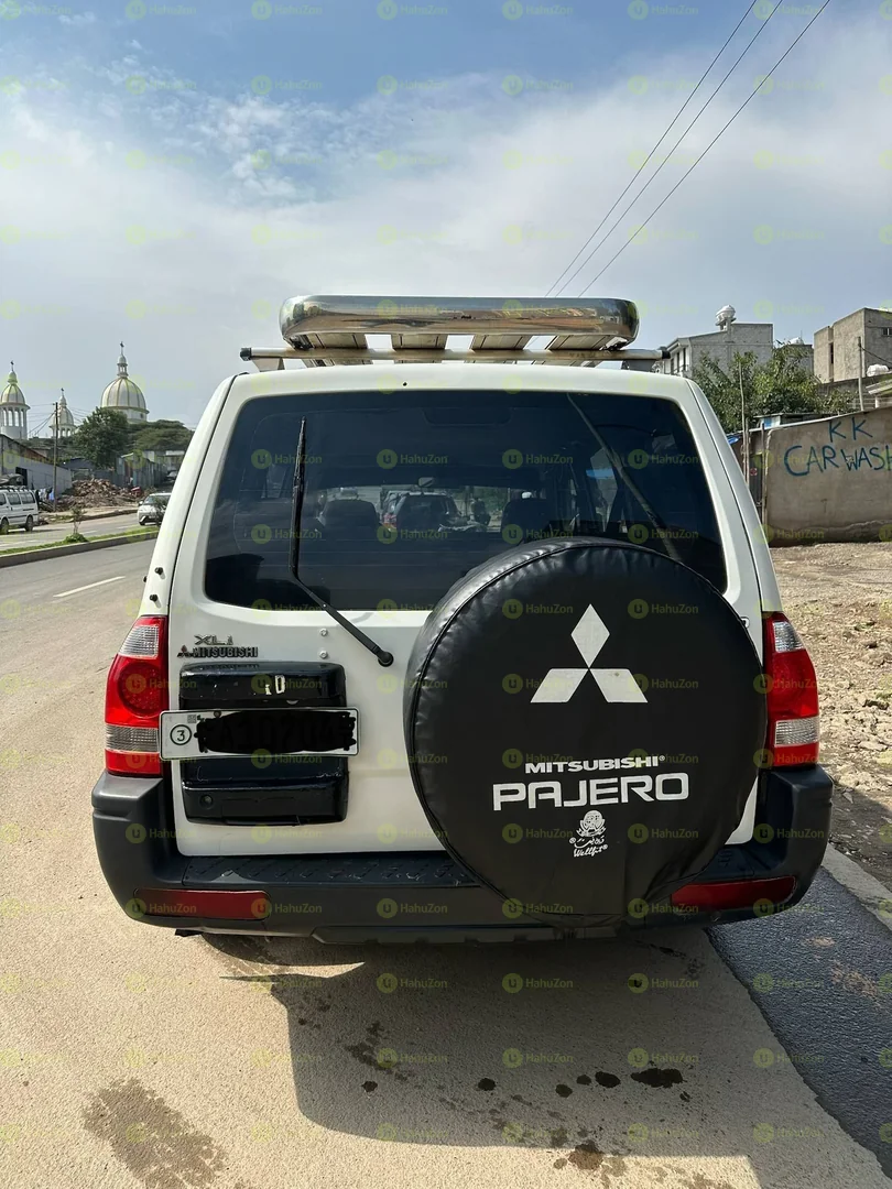 2024 Model-Mitsubishi Pajaro
