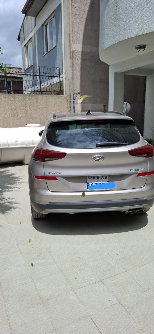 2020 Model-Hyundai Tucson