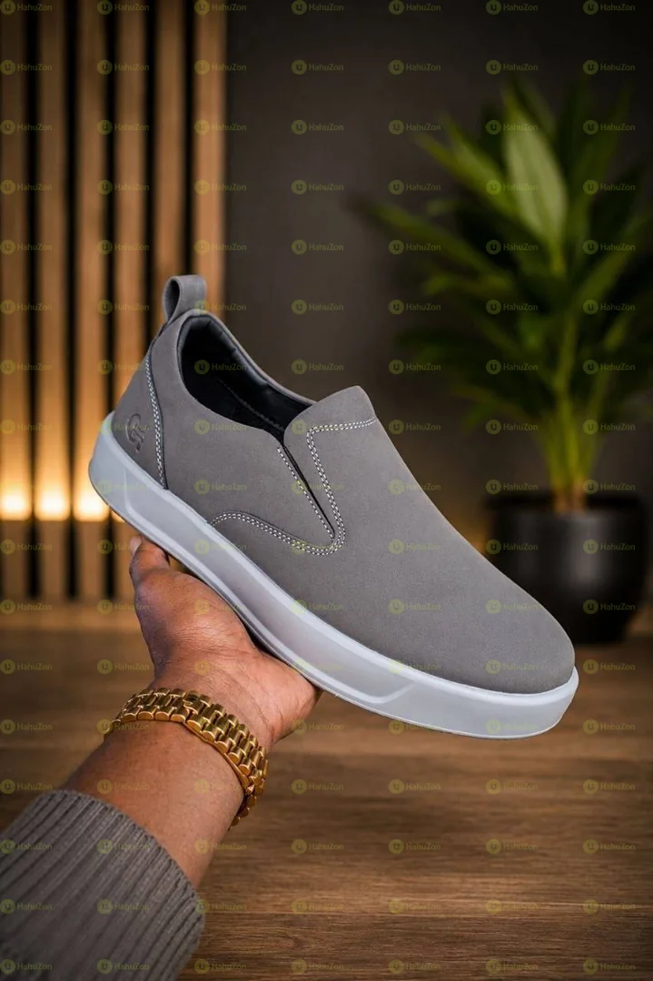 Col Haat Flat Sneakers