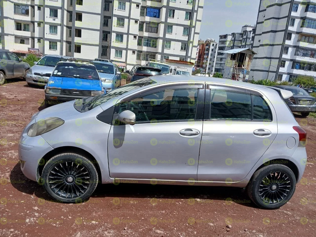 2010 Model-Toyota Yaris Compact