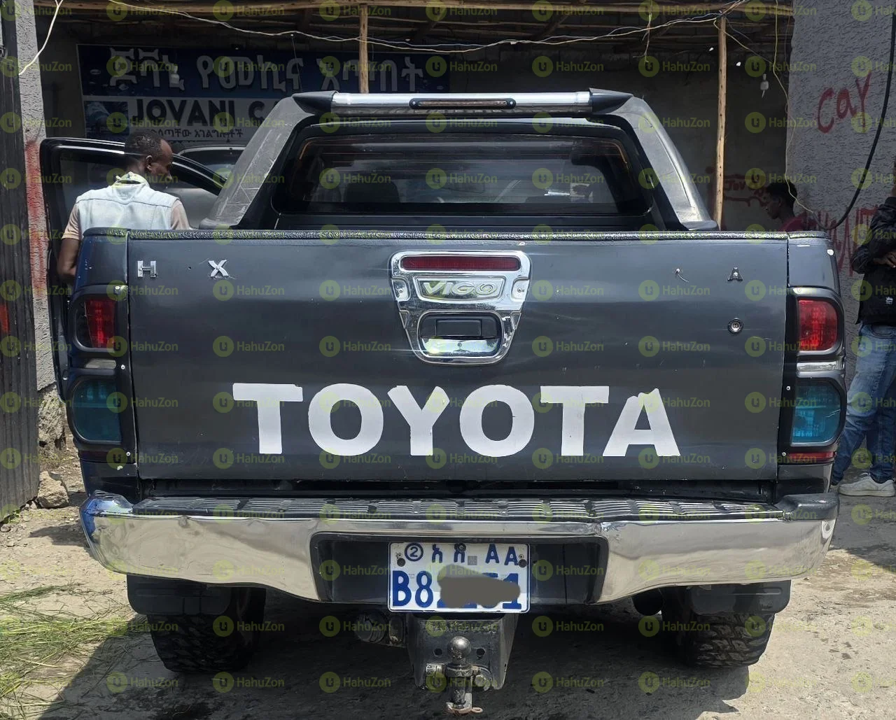 2010 Model-Toyota Hilux King Cab