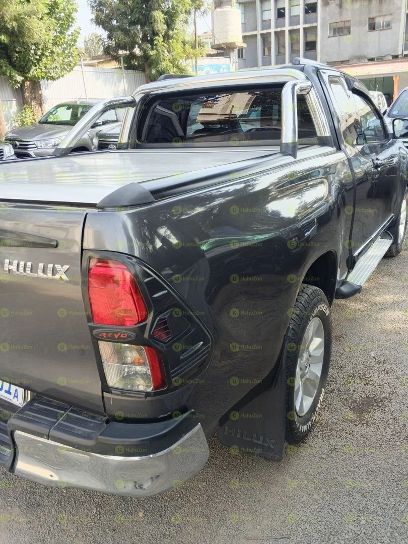 2017 Model-Toyota Rivo Hilux Kin Cab