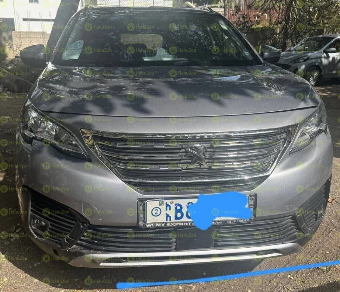 2020 Model-Peugeot  5008 GT line
