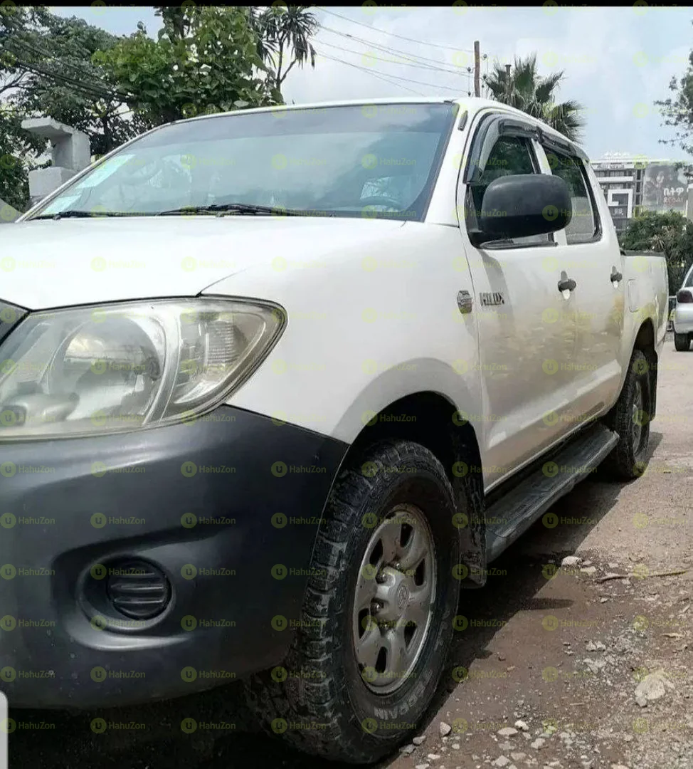 2006 Model-Toyota 5L Double Cab