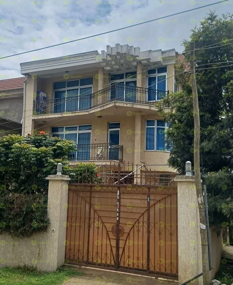 250 ካሬ የሚሸጥ B+G+2 ቤት በአያት