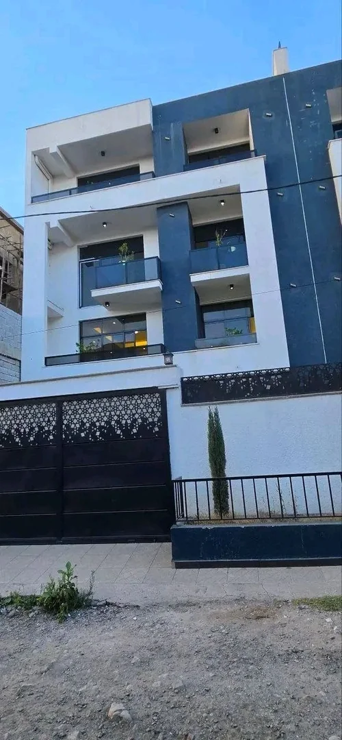 250 ካሬ የሚሸጥ G+3 ቤት በአያት