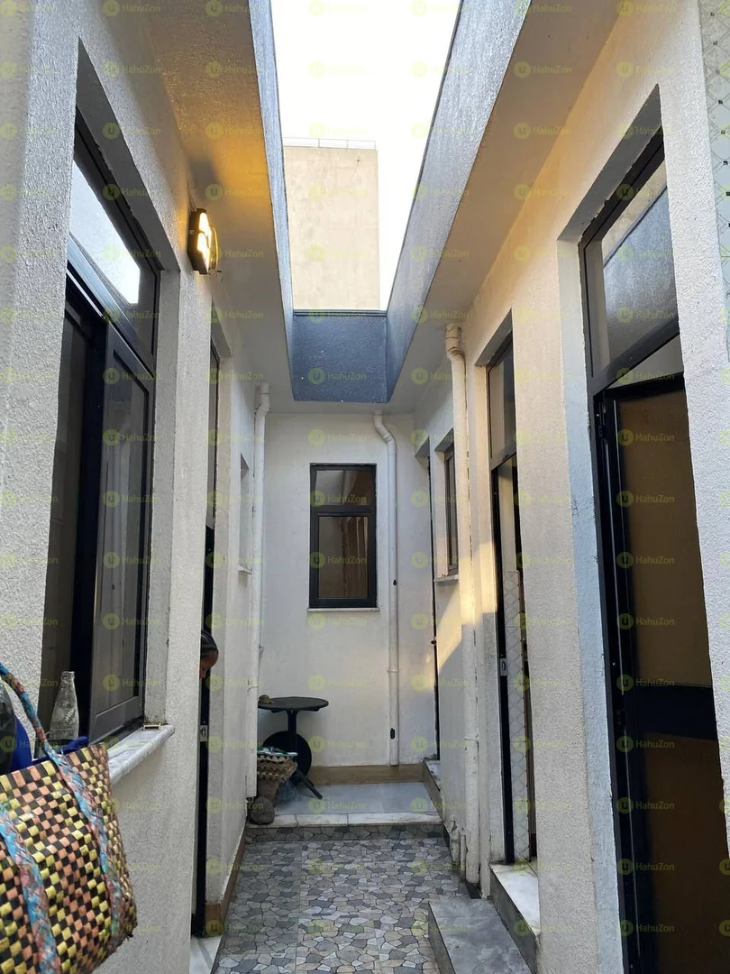 250 ካሬ የሚሸጥ G+3 ቤት በሰሚት