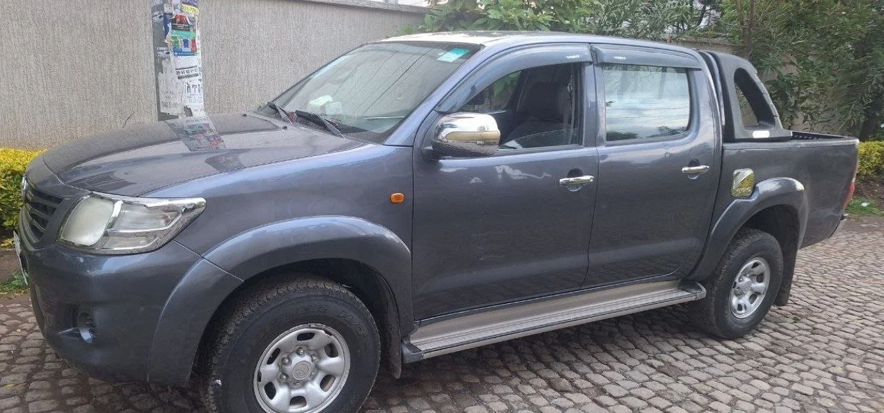 2022 Model-Toyota Hilux