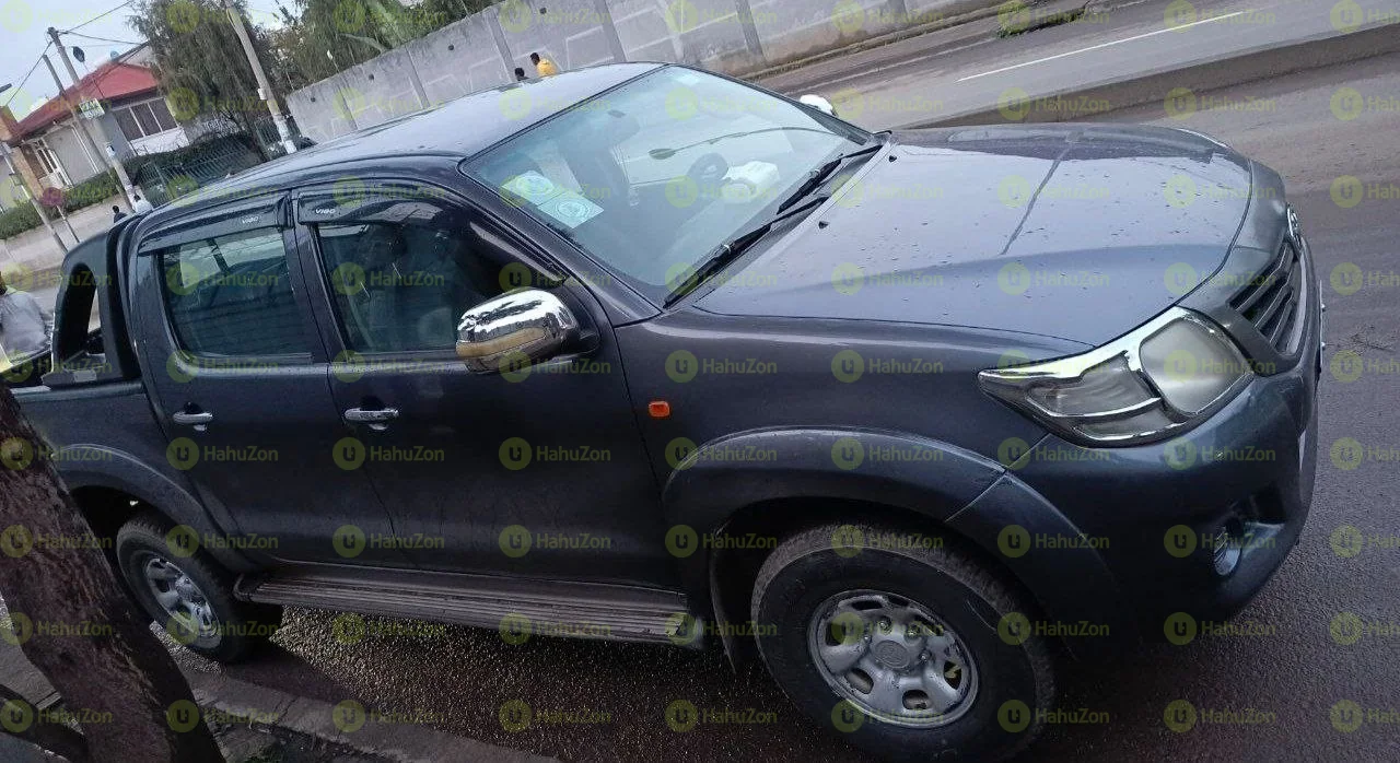 2013 Model-Toyota Hilux