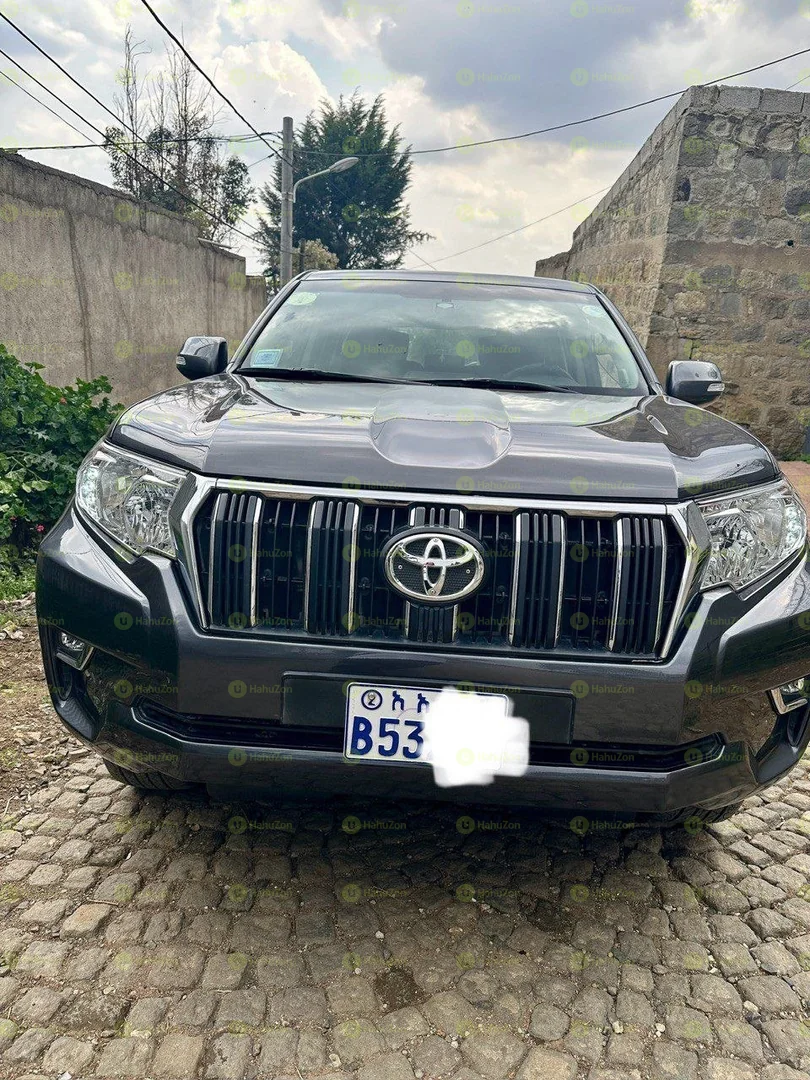 2022 Model-Toyota Land Cruser Prado