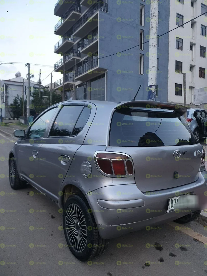 2004 Model-Toyota Vitz