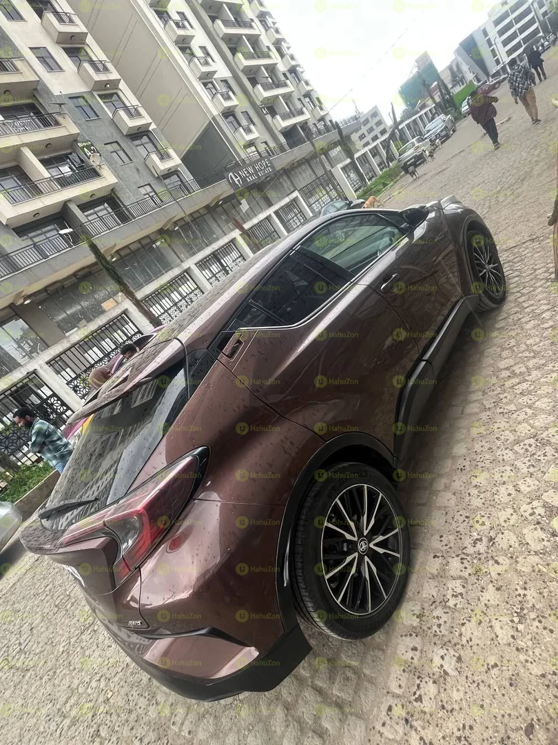 2017 Model-Toyota CHR