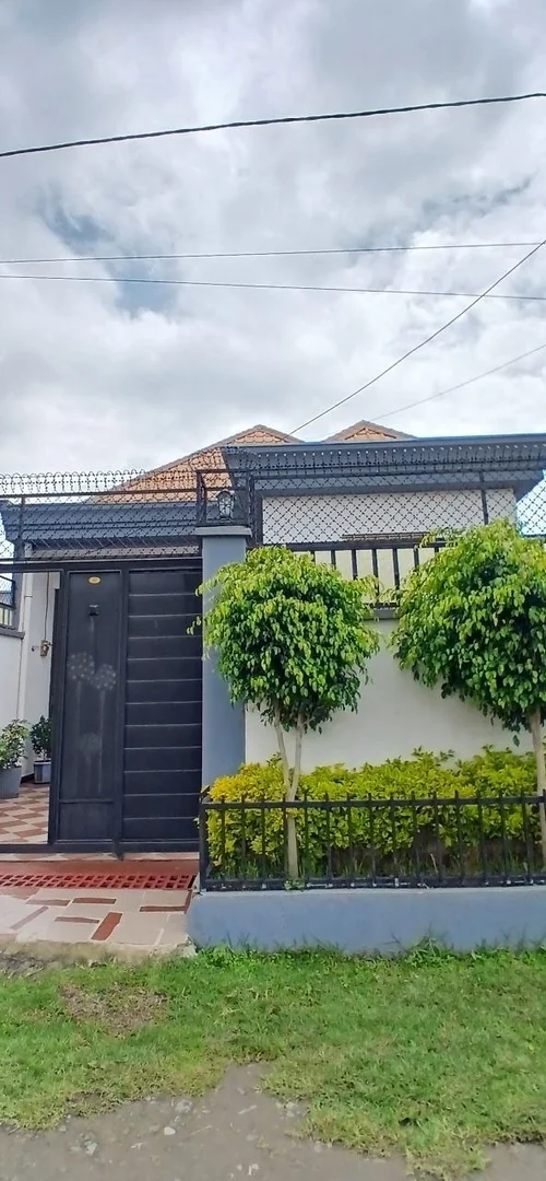 140 ካሬ የሚሸጥ ቪላ ቤት በጣፎ አካባቢ