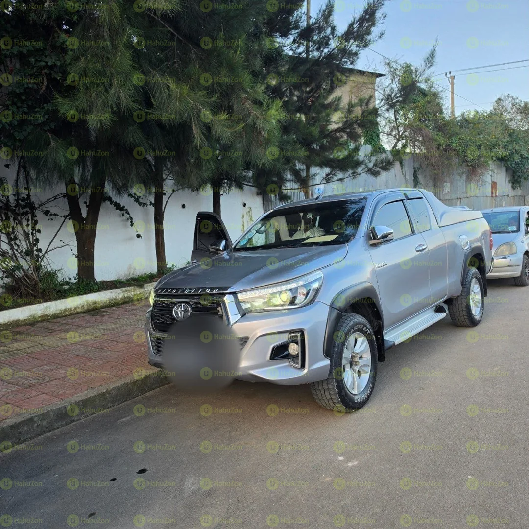2016 Model-Toyota Hilux Revo