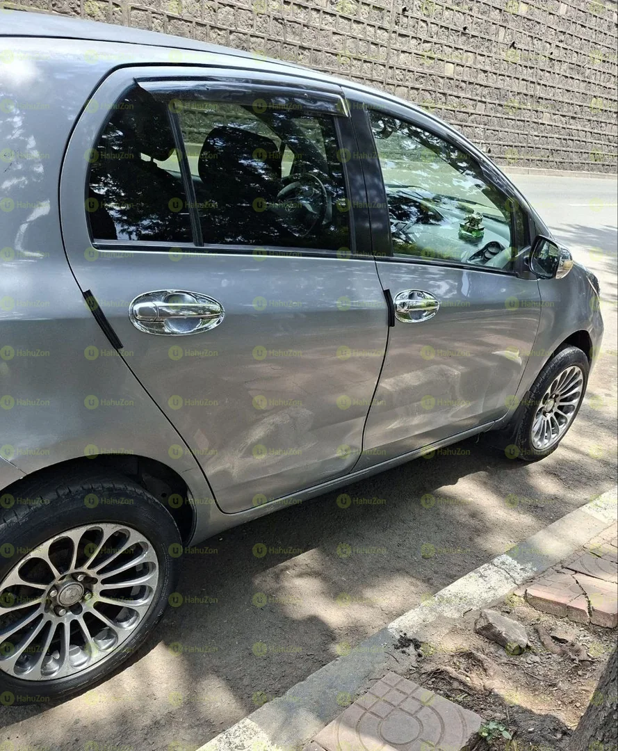 2008 Model-Toyota Yaris Compact