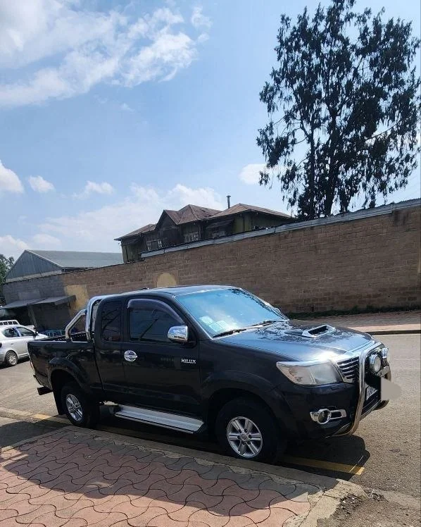 2012 Model-Toyota Hilux Vigo