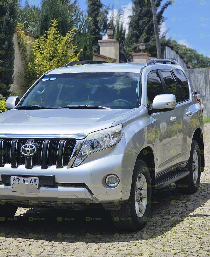 2015 Model-Toyota Land Cruiser Prado