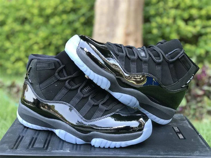 Air Jordan 11 Men's Shoes