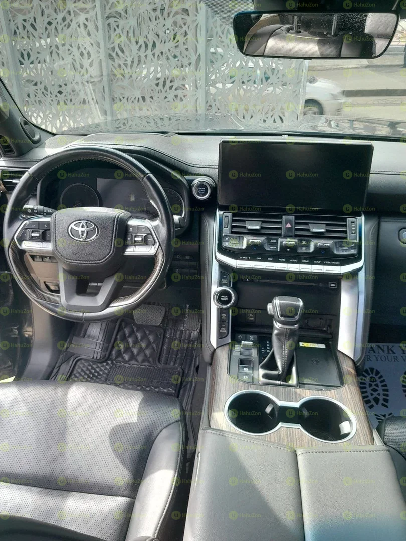 2022 Model-Toyota Land Cruiser
