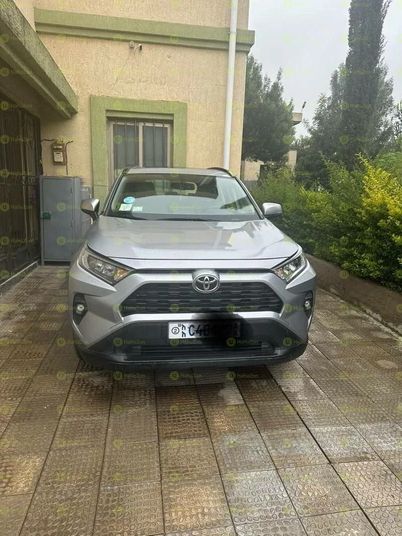 2022 Model-Toyota Rav4