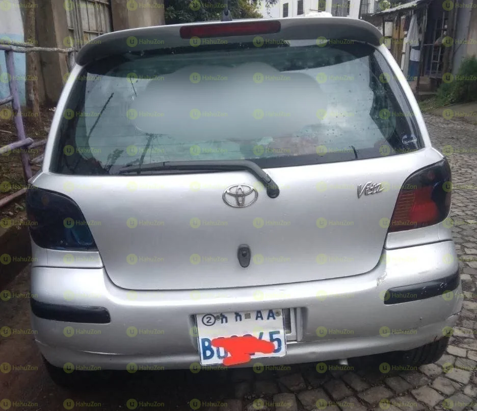 2004 Model-Toyota Vitz