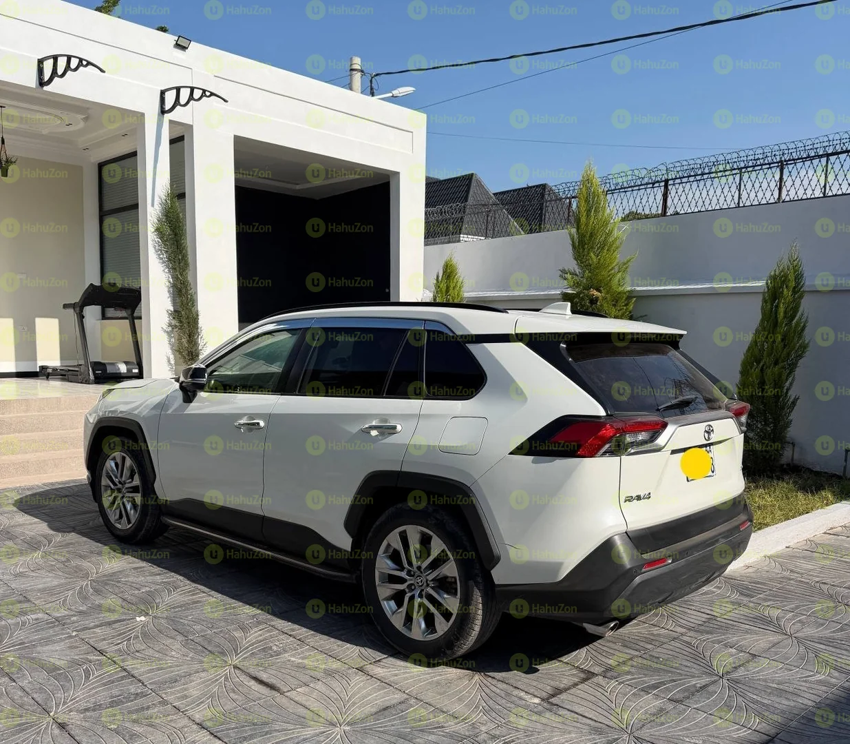 2021 Model-Toyota Rav4