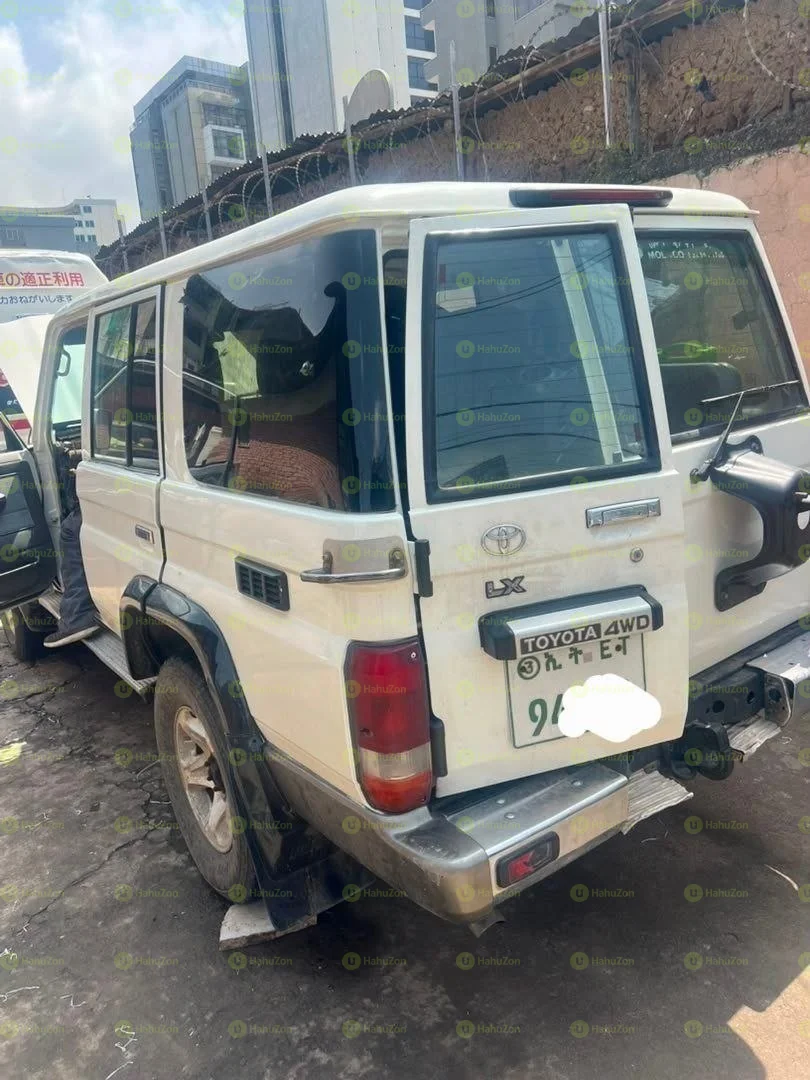 2017 Model-Toyota LandCruiser mark2