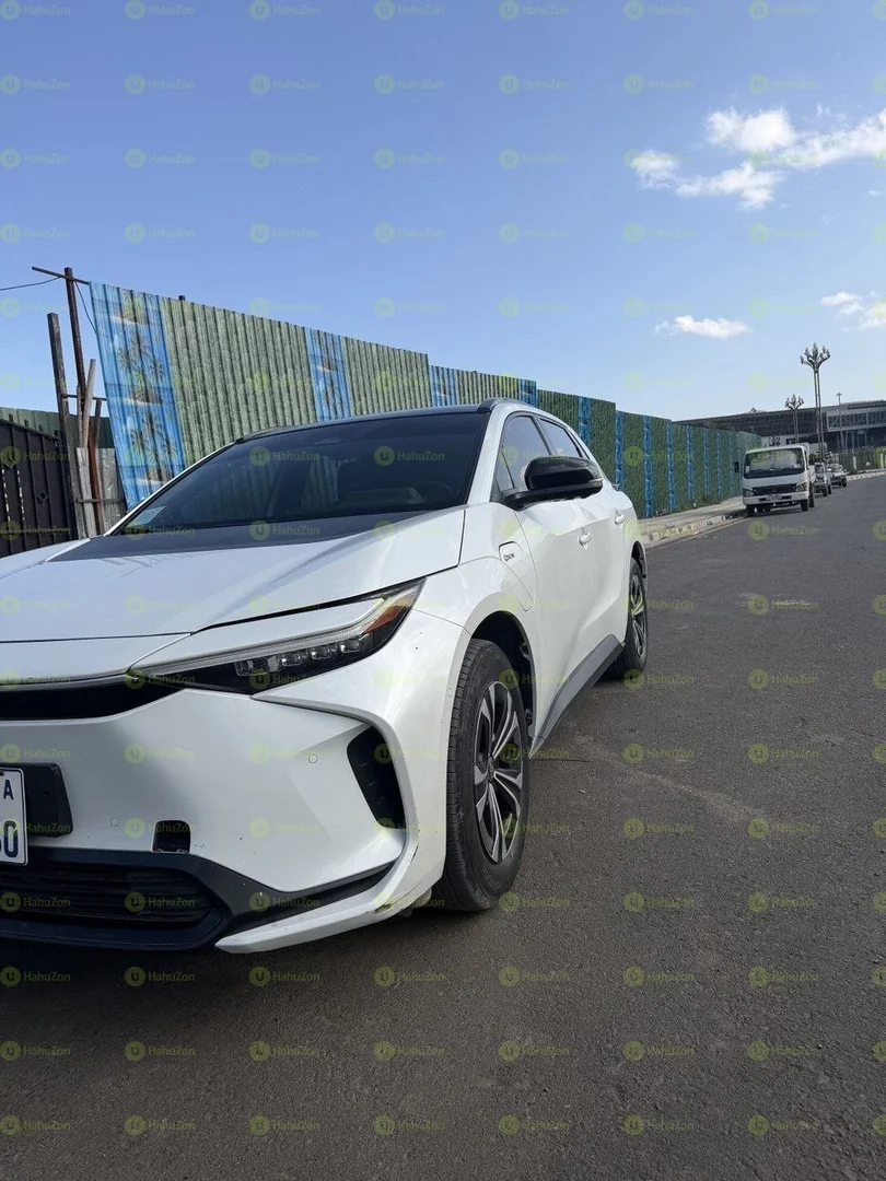 2024 Model-Toyota BZ4X EV