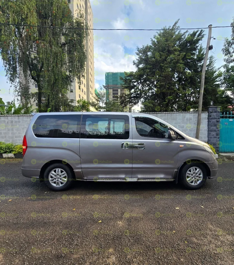 2014 Model-Hyundai Grand Starex