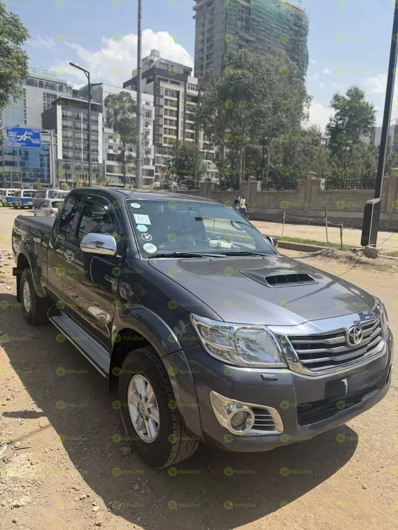2012 Model-Toyota Hilux