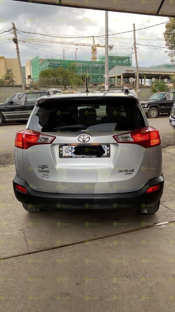 2015 Model-Toyota RAV4