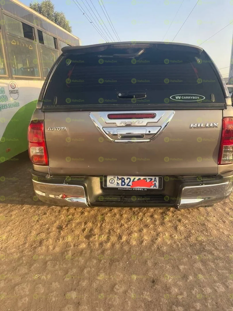 2017 Model-Toyota Hilux Revo