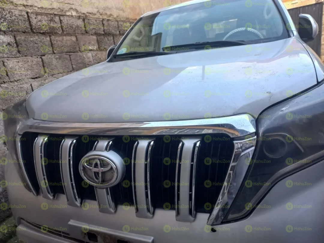 2012 Model-Toyota Land Cruiser Prado