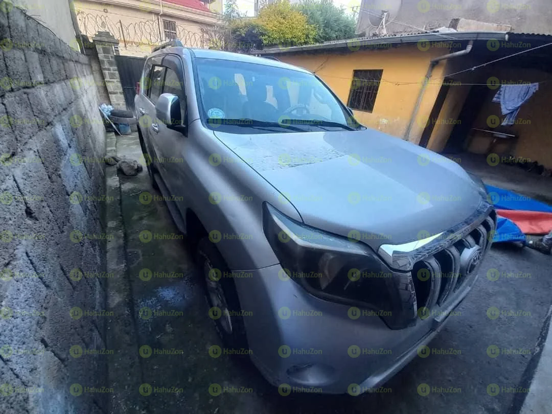 2012 Model-Toyota Land Cruiser Prado