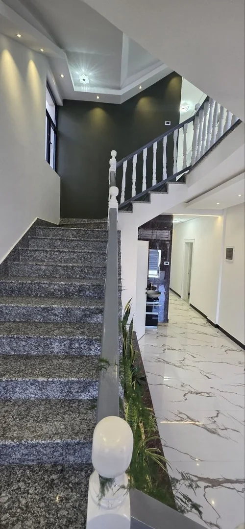 230 ካሬ የሚሸጥ G+3 መኖርያ በአያት