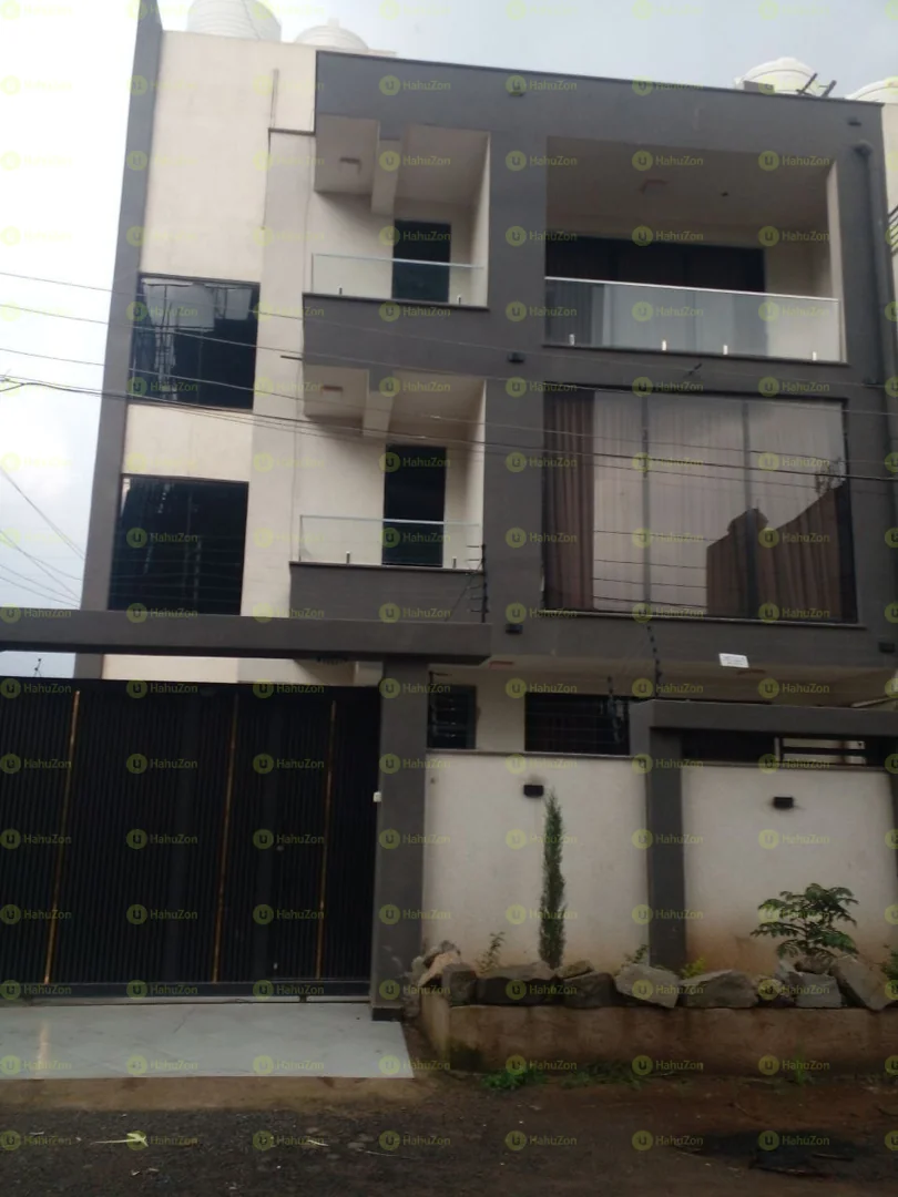 150 ካሬ የሚሸጥ ዘመናዊ G+2 ቤት በአያት