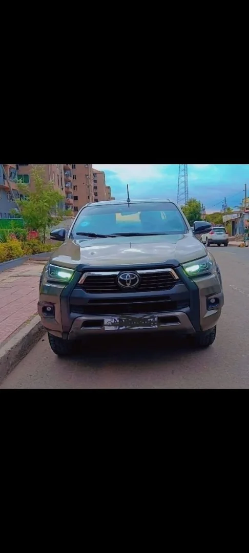 2025 Model-Toyota Invincible King Cab
