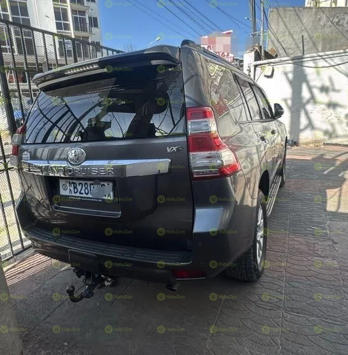 2014 Model-Toyota Land Cruiser Prado