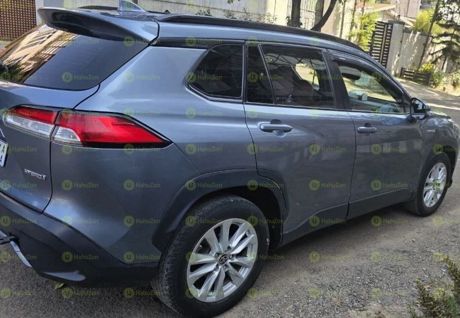2021 Model-Corolla Cross Hybrid