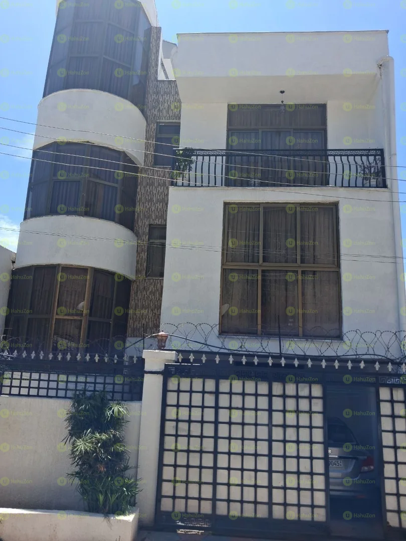 90 ካሬ የሚሸጥ G+2 +ቴራዝ ቤት በአያት