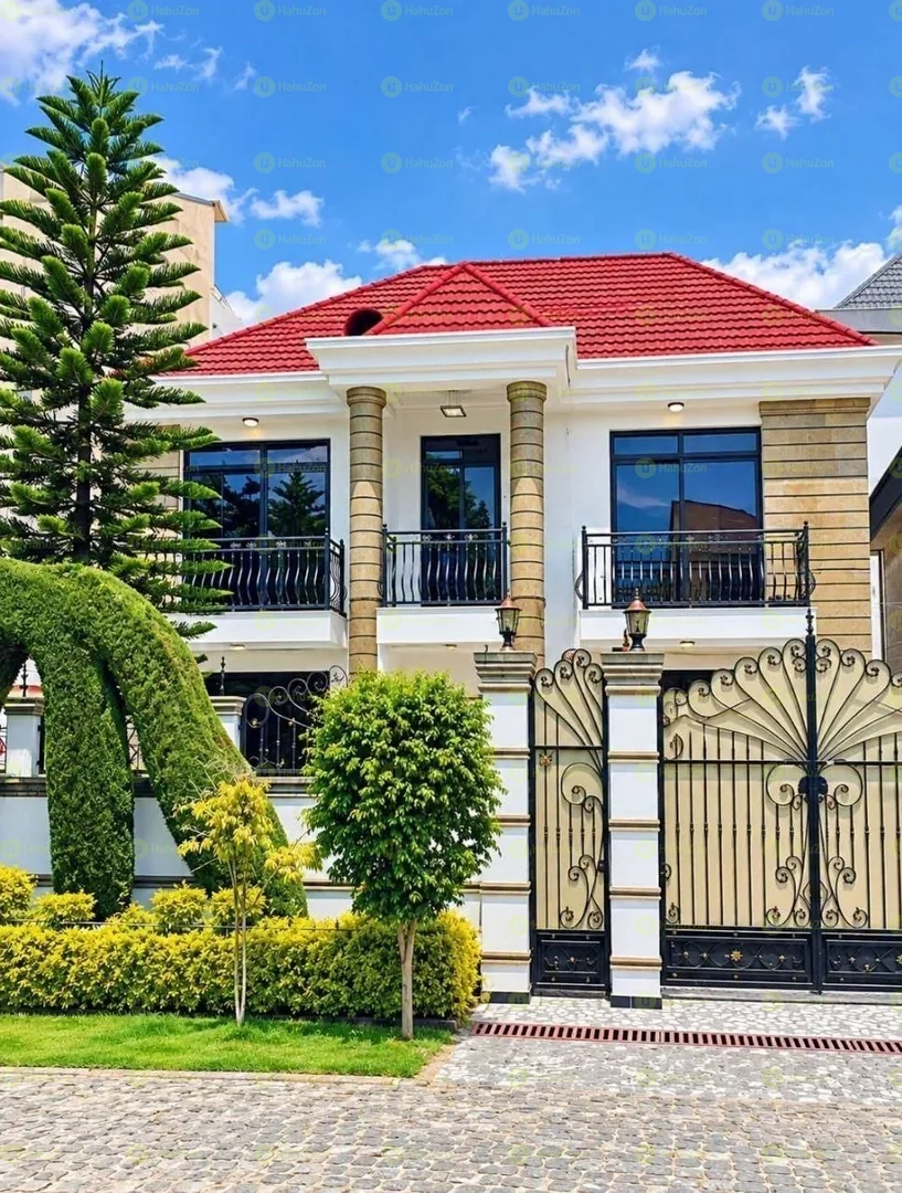 310 ካሬ የሚሸጥ G+1 ቤት በአያት