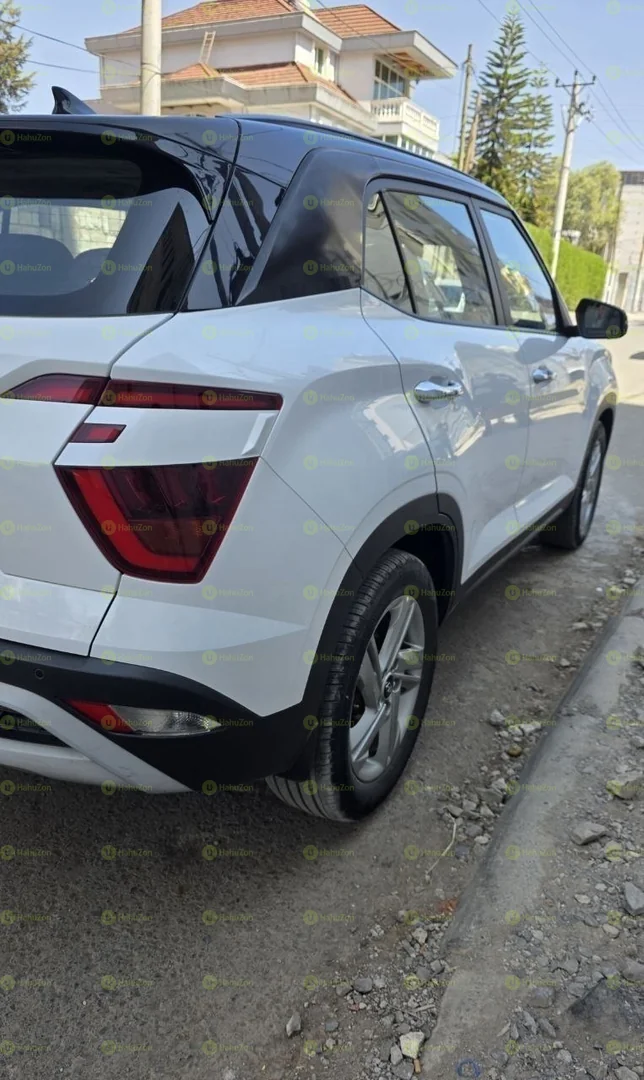 2022 Model-Hyundia Creta