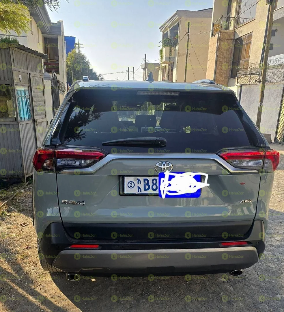 2021 Model-Toyota Rav4